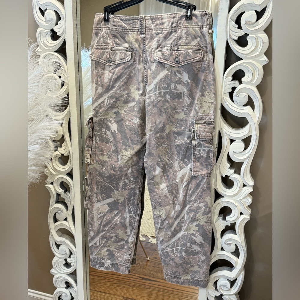 Men’s ABERCROMBIE & FITCH Loose Camouflage cargo pant- Size 29x30 - Picture 3 of 8